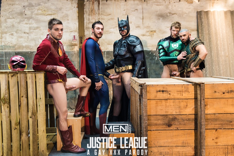 Justice League – La Parodie Porno – ORGIES DE SUPER-HEROS